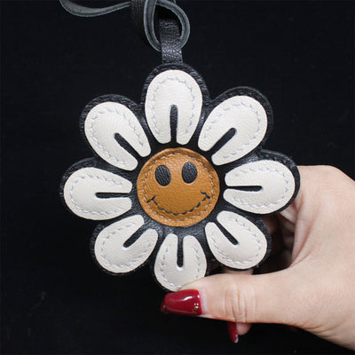 POPSEWING® Sheep Leather Smile Flower Keychain DIY Kits