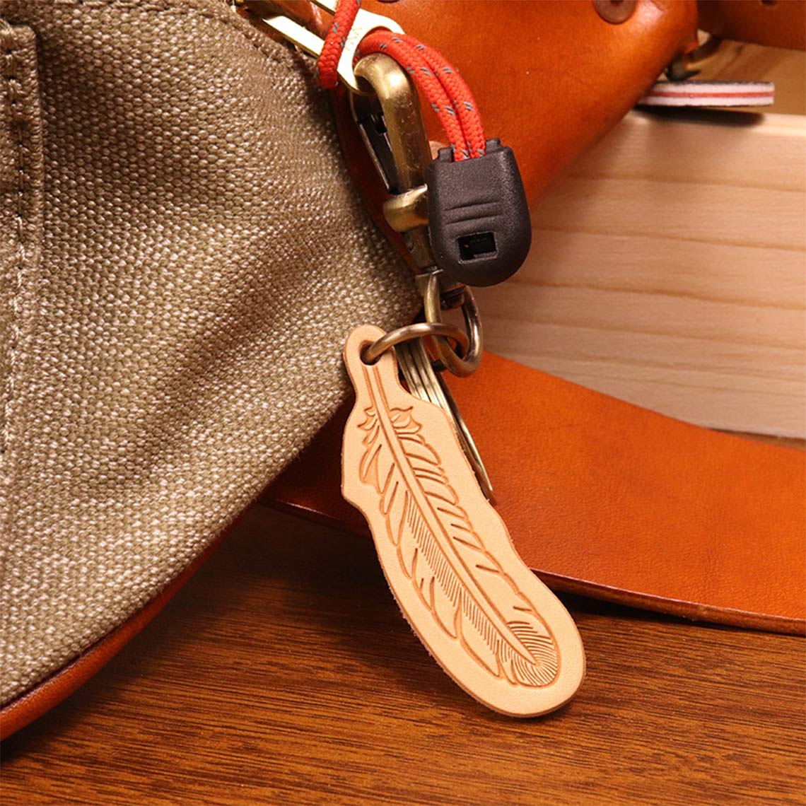 POPSEWING® Vegetable Tanned Leather Gingerbread Keychain