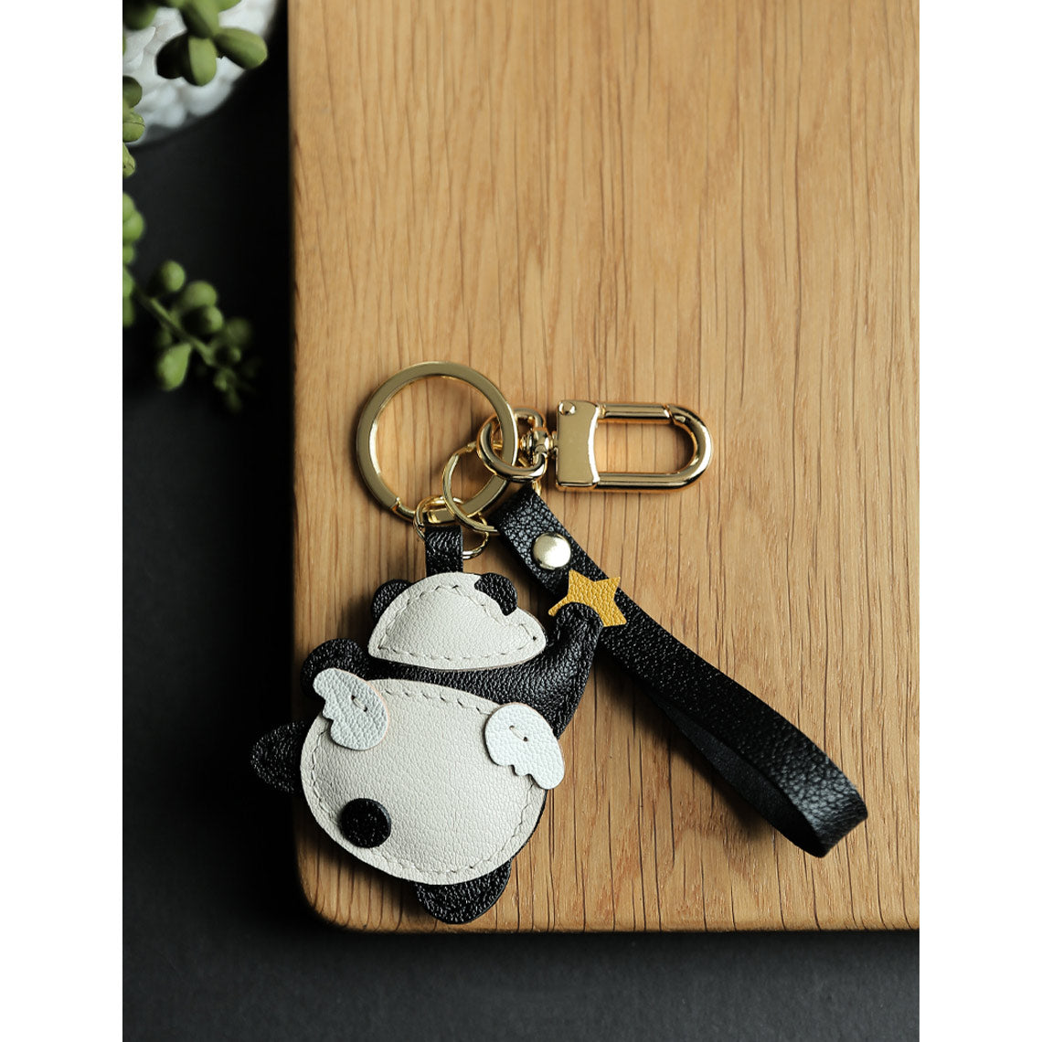 Adorable Leather Panda Keychain | DIY Keychain Kit - POPSEWING®