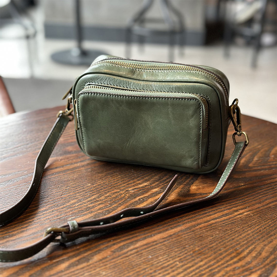 Vagetable Tanned Leather Small Camera Bag