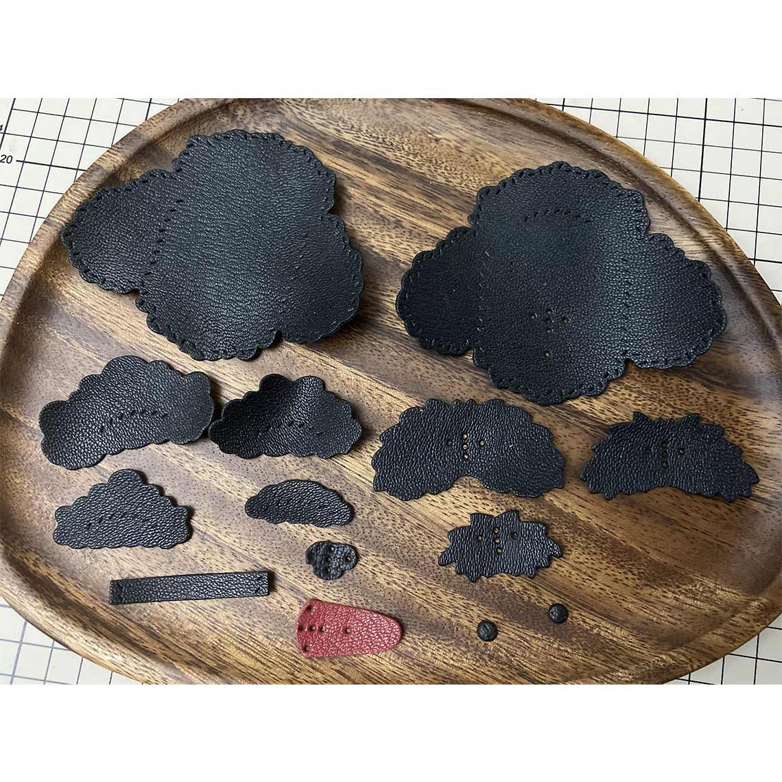 DIY Craft Kits | How to Make A Black Teddy Dog Charm - POPSEWING®