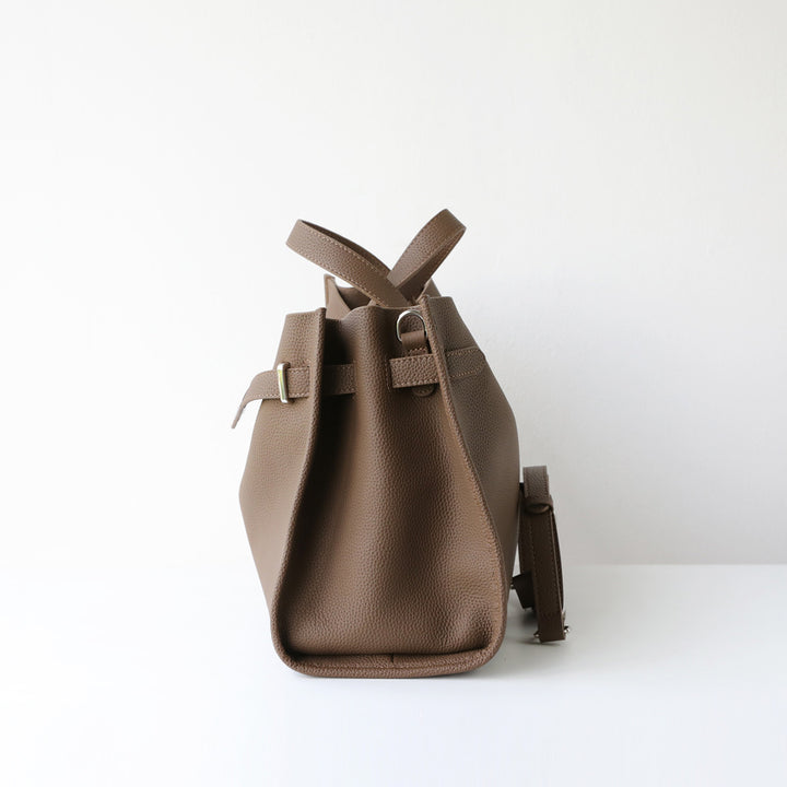 Women Commute Tote Bag