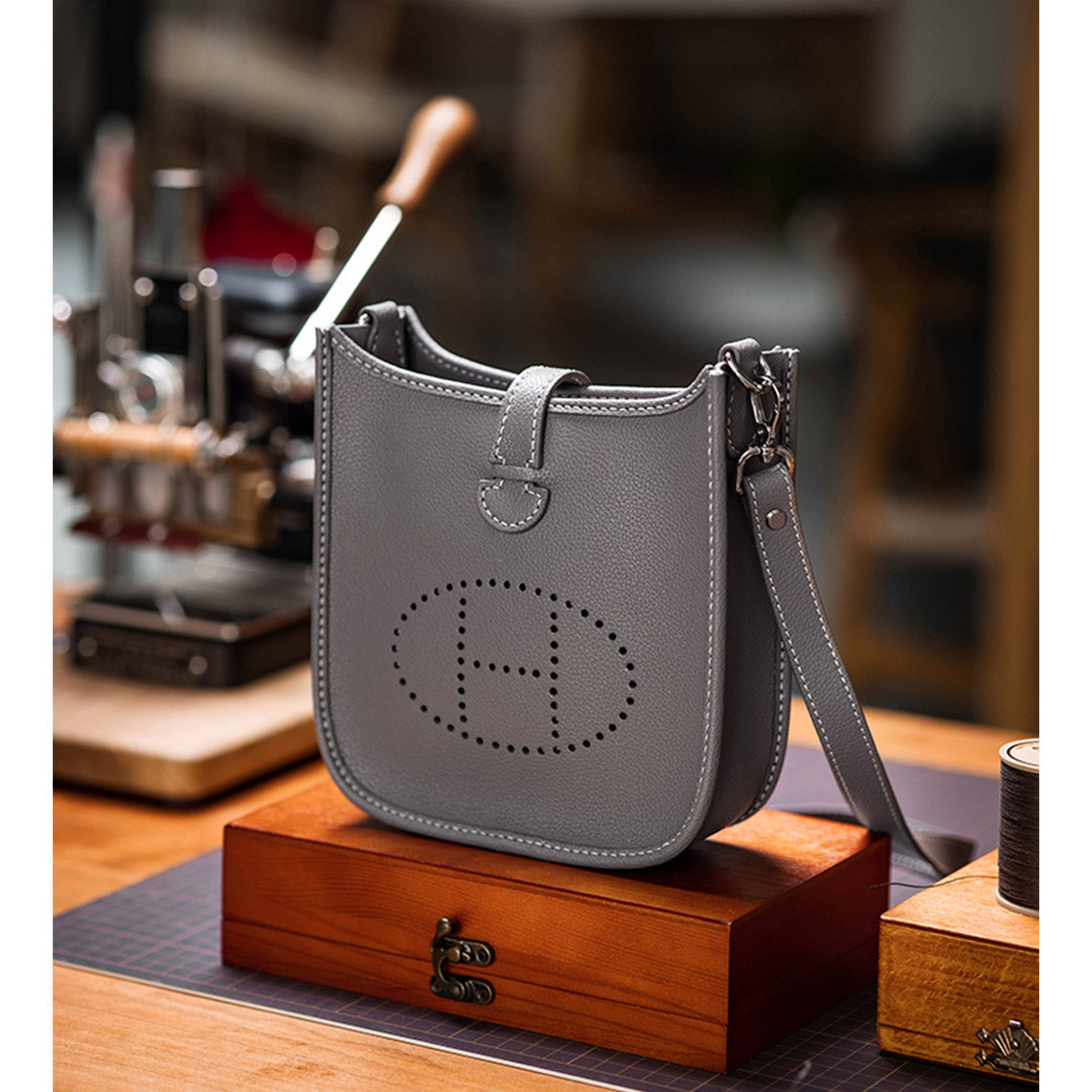 Grey Evelyne Bag | How to make a Hermes Bag   | POPSEWING™