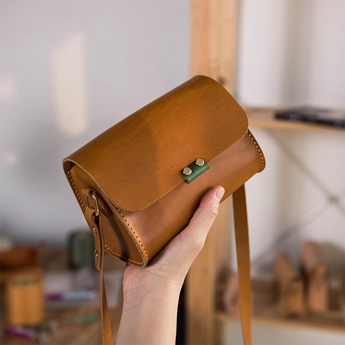 DIY bag ideas | English tan leather crossbody bag for women | POPSEWING™
