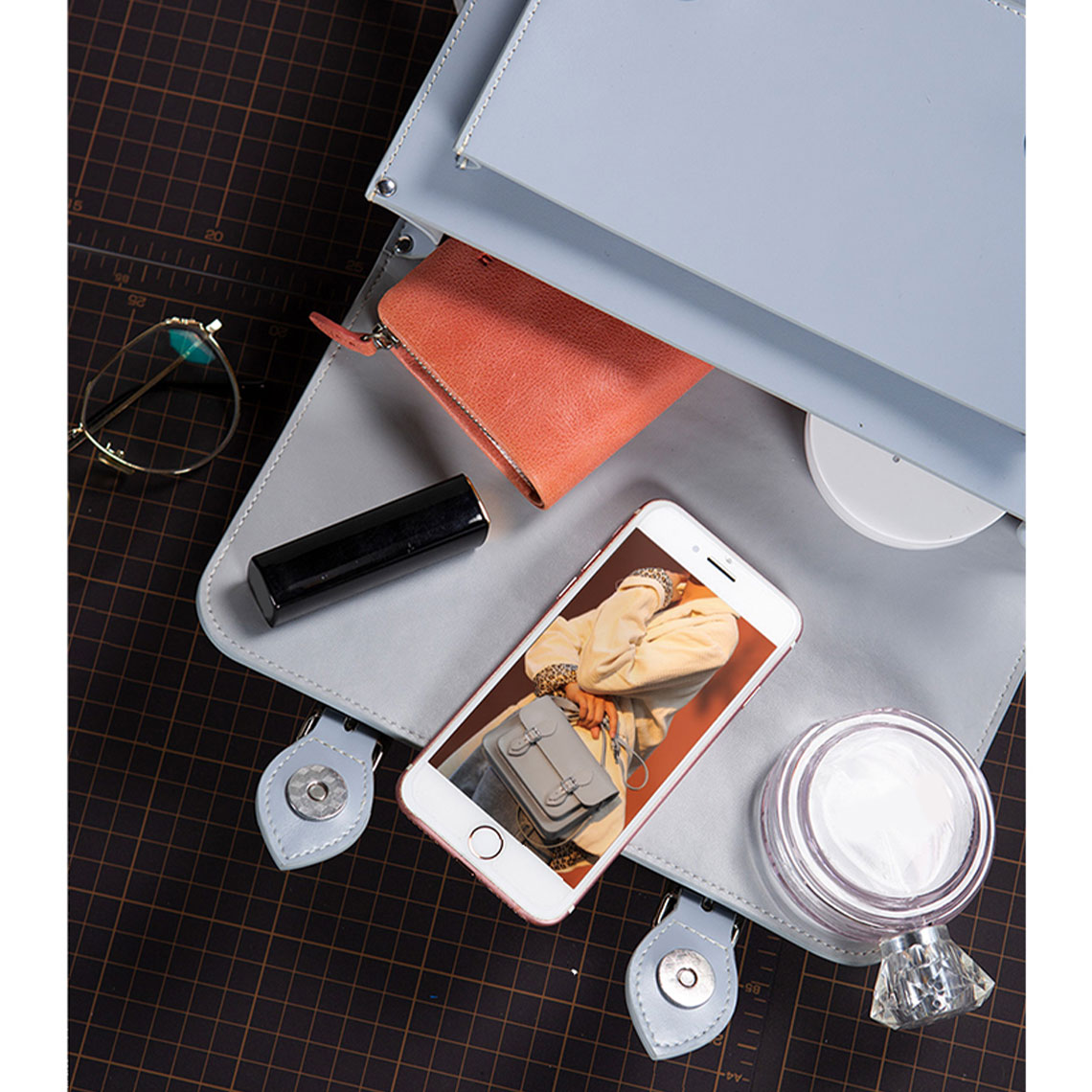 資生堂 THE GROOMING COLLABORATION KIT POUCH 資生堂 THE GROOMING COLLABORATION KIT POUCH