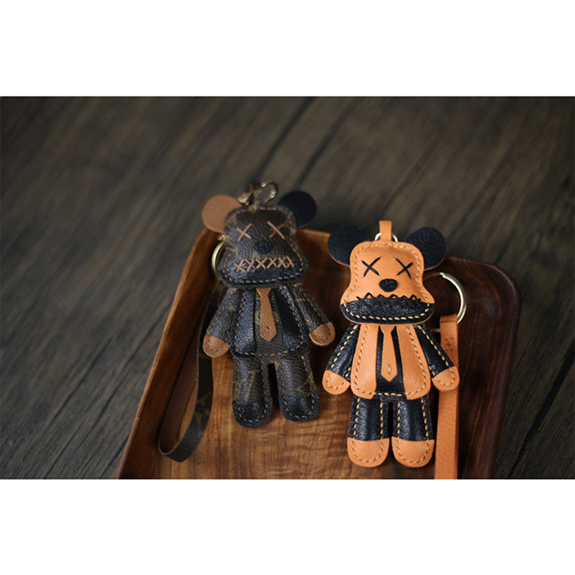 LVERSE ELEMENTS BEAR キーホルダー Luxury Leather Violent Bear Keychain Charm | DIY Keychain Kits